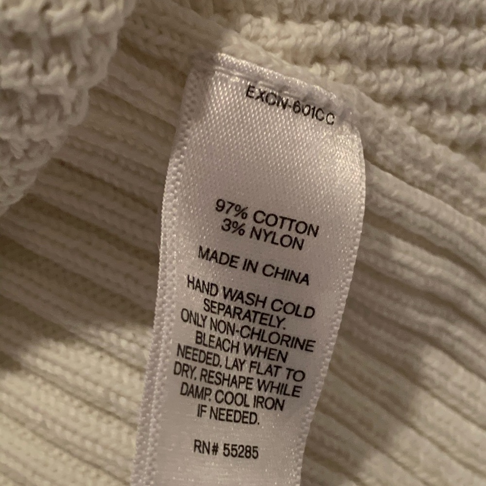 EXPRESS Ribbed Sleeveless Top - Picture 2 of 4